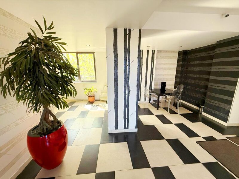 Aviatiei, Cartierul Francez, parcare, 100 mp, zona Herastrau